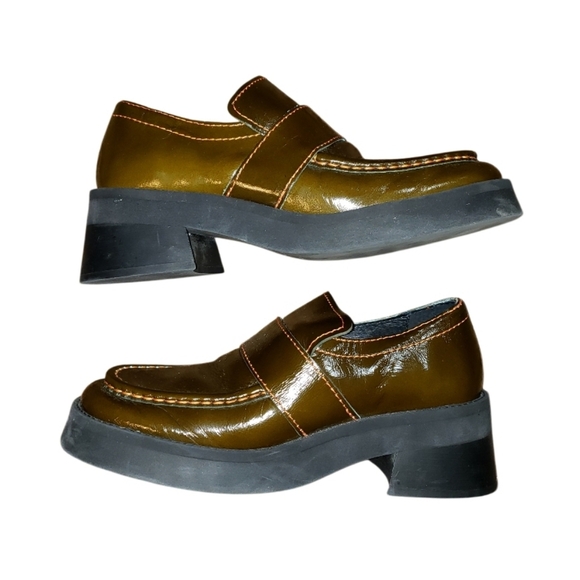 E8 By Miista Lib Loafer In Khaki - Picture 6 of 11